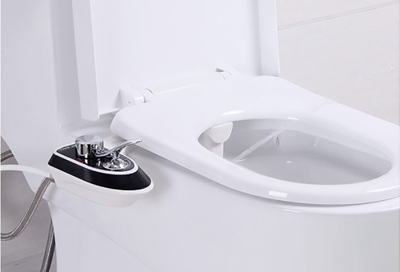 Hướng dẫn 6 bước thay nắp bồn vệ sinh TOTO tại nhà chi tiết