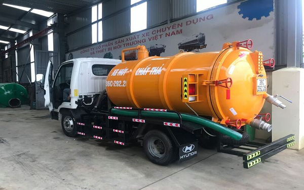  Kiểm tra và hút bể phốt định kỳ để khắc phục bồn cầu bị hôi khi xả nước