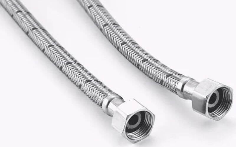 Dây cấp nước bồn cầu 1 khối