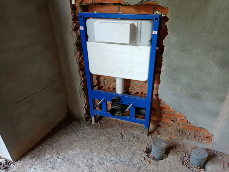 Lắp đặt phụ kiện và hoàn thiện lại bề mặt tường
