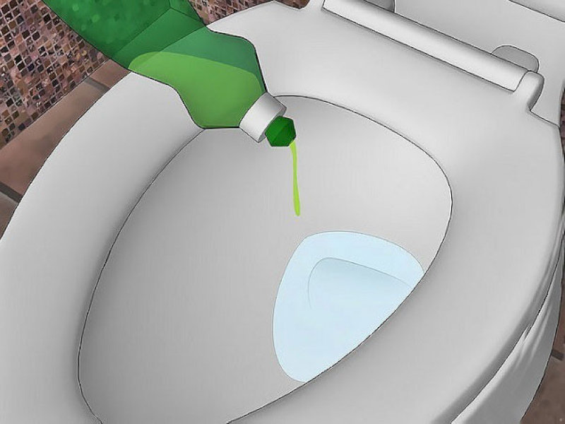Thông bồn cầu bằng nước rửa chén kết hợp nước nóng